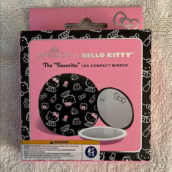 Hello Kitty Other - Hello Kitty Black and Pink LED Compact Mirror